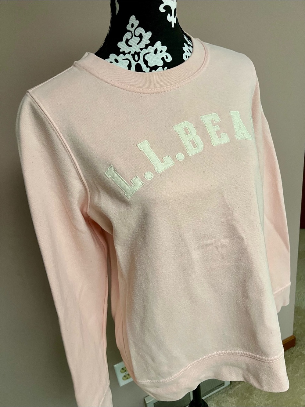 L.L. BEAN 1912 Heritage Logo Crewneck Powder Pink Sweatshirt - Picture 2 of 8